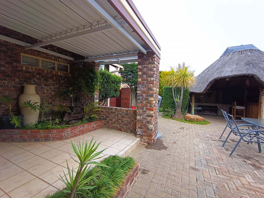 3 Bedroom Property for Sale in Uitsig Free State